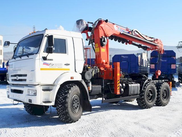 Фото №10: Седельный тягач КАМАЗ 43118-3027-50 с КМУ Kanglim KS 2056 (006)