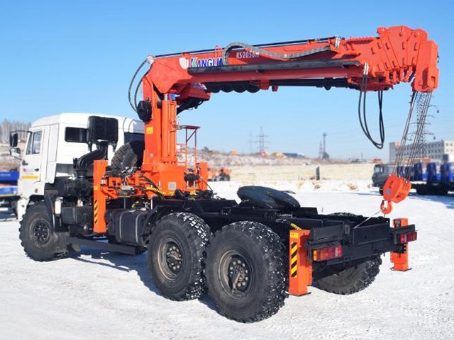 Фото №9: Седельный тягач КАМАЗ 43118-3027-50 с КМУ Kanglim KS 2056 (006)