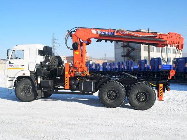 Фото №8: Седельный тягач КАМАЗ 43118-3027-50 с КМУ Kanglim KS 2056 (006)