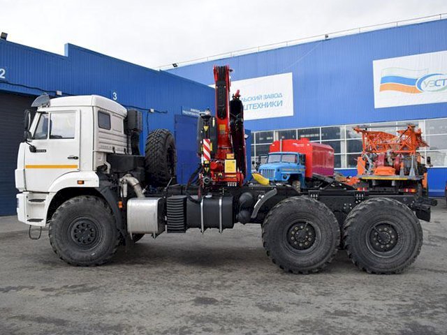 Фото №6: Седельный тягач КАМАЗ 43118-3027-50 с КМУ Fassi F155.A.0.22 (24)