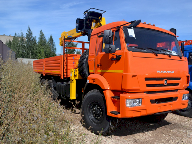 Фото №13: Бортовой КАМАЗ 43118 с КМУ Soosan SCS 736 L II TOP