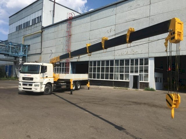 Фото №3: Бортовой КАМАЗ 65207 с КМУ Soosan SCS 746