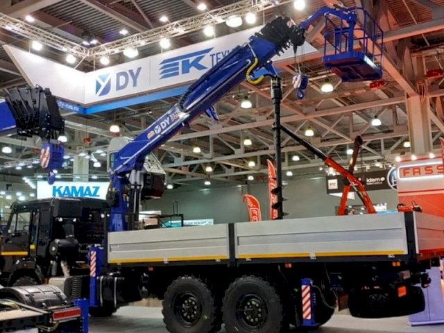 Фото №3: Бортовой КАМАЗ 43118 с КМУ DongYang SS1966