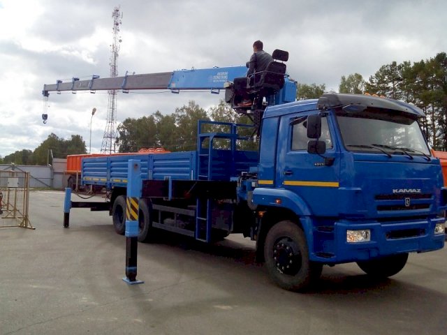 Фото №2: Бортовой КАМАЗ 65115 с КМУ DongYang SS2036