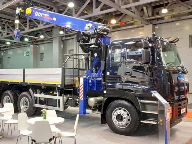 Фото №3: Бортовой Isuzu Giga Extralong с КМУ DongYang SS2725LB