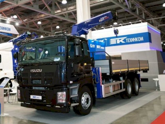 Фото №2: Бортовой Isuzu Giga Extralong с КМУ DongYang SS2725LB