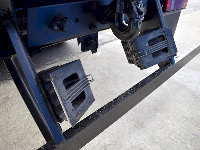 Фото №3: Бортовой Урал 4320-4952-80Е5 с КМУ АНТ 22-2 (40)