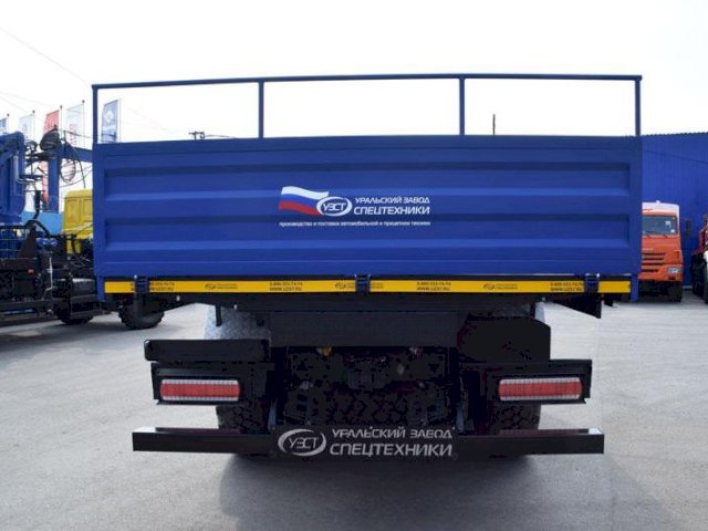 Фото №6: Бортовой КАМАЗ-43118-3027-50 с КМУ Fassi F40B.0.22 (32)