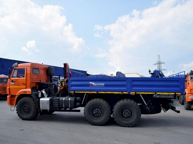 Фото №3: Бортовой КАМАЗ-43118-3027-50 с КМУ Fassi F40B.0.22 (32)