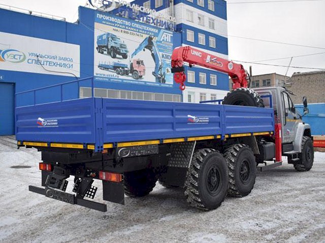 Фото №5: Бортовой Урал-NEXT 4320-6952-72Е5Г38 с КМУ Unic URV504 (19)