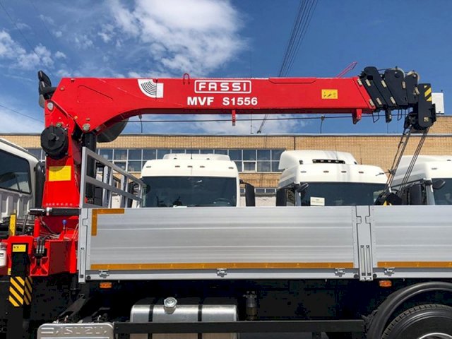 Фото №4: Бортовой Isuzu GIGA c КМУ Fassi S1556