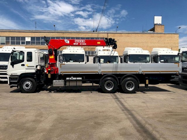 Фото №2: Бортовой Isuzu GIGA c КМУ Fassi S1556