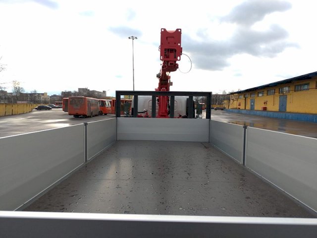 Фото №16: Бортовой Isuzu NQR 90LL c КМУ UNIC 374