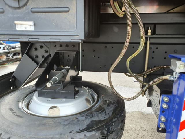 Фото №4: Бортовой КАМАЗ 65115 с КМУ DongYang SS2037