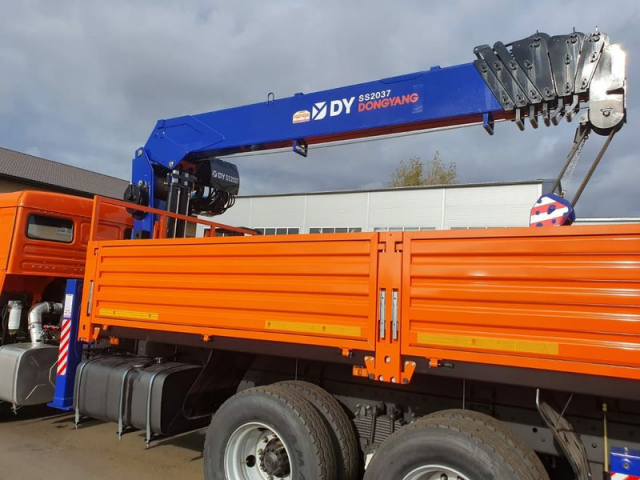 Фото №2: Бортовой КАМАЗ 65115 с КМУ DongYang SS2037