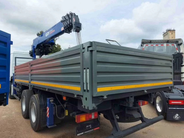 Фото №9: Бортовой МАЗ 631228-8575-012 с КМУ Dong Yang SS 1956