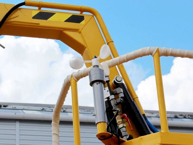 Фото №8: Бортовой КМУ ИНМАН ИТ-200 c буром и люлькой на шасси КАМАЗ 43118-73094-50