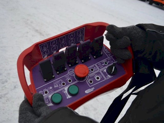 Фото №7: Бортовой КМУ ИНМАН ИТ-200 c люлькой на шасси КАМАЗ 43118-73094-50