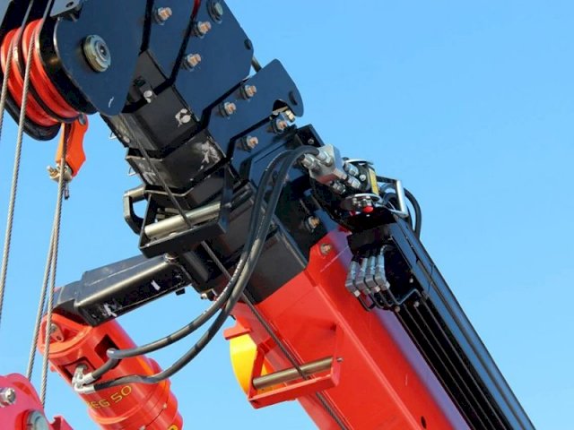 Фото №9: Бортовой КМУ ИНМАН ИТ-200 c люлькой на шасси КАМАЗ 43118-73094-50