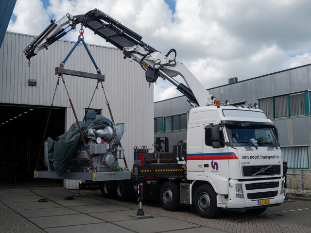 Фото №1: КМУ Fassi F1300AXP.24