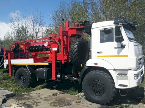 Тягач КАМАЗ 43502-3036-66 с КМУ Kanglim KDC 5600