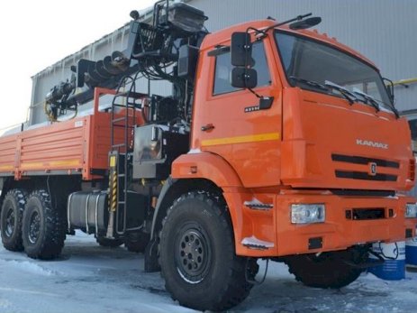 Бортовой КАМАЗ 43118 с КМУ Hiab 190 с буром