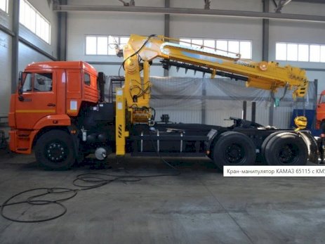 Тягач КАМАЗ 65115 с КМУ Soosan SCS 866 с буром