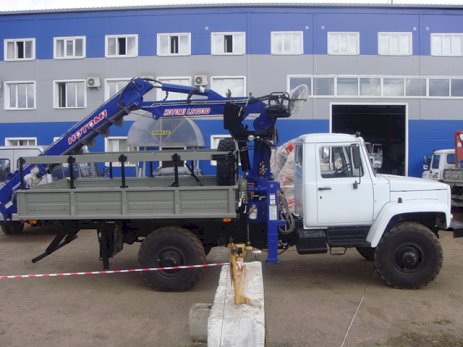 Бортовой ГАЗ-33088 (33081) с КМУ Hotomi 1030 с буром