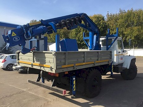 Бортовой ГАЗ-33088 (33081) с КМУ DH Super 3000 с буром