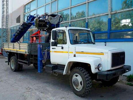 Бортовой ГАЗ-33086 с КМУ Hotomi LS 1030 с буром