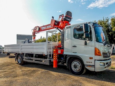 HINO 500 с КМУ Kanglim 1056