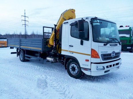 HINO 500 с КМУ HYVA 150